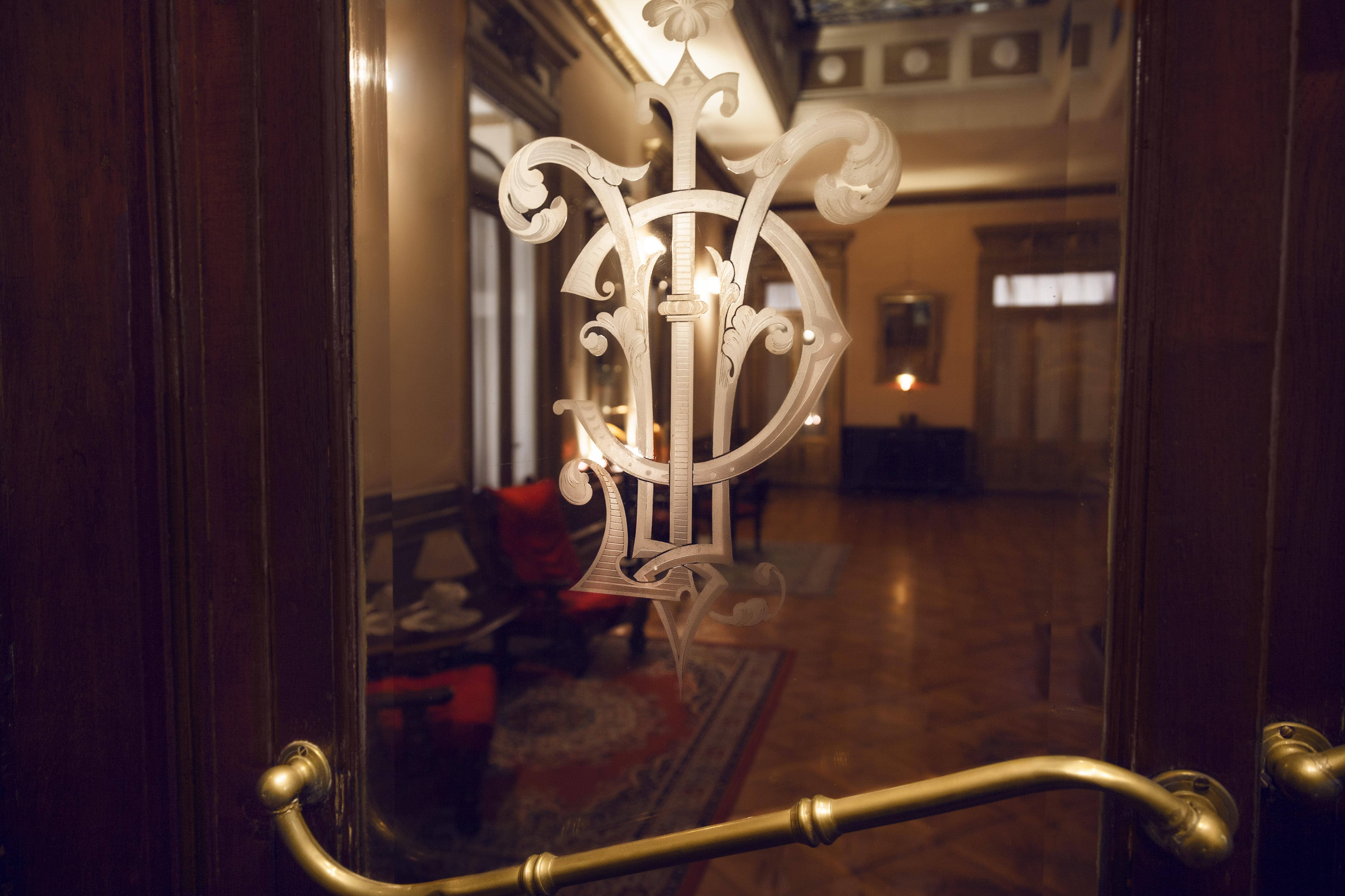 Hotel Reina — Photos 1